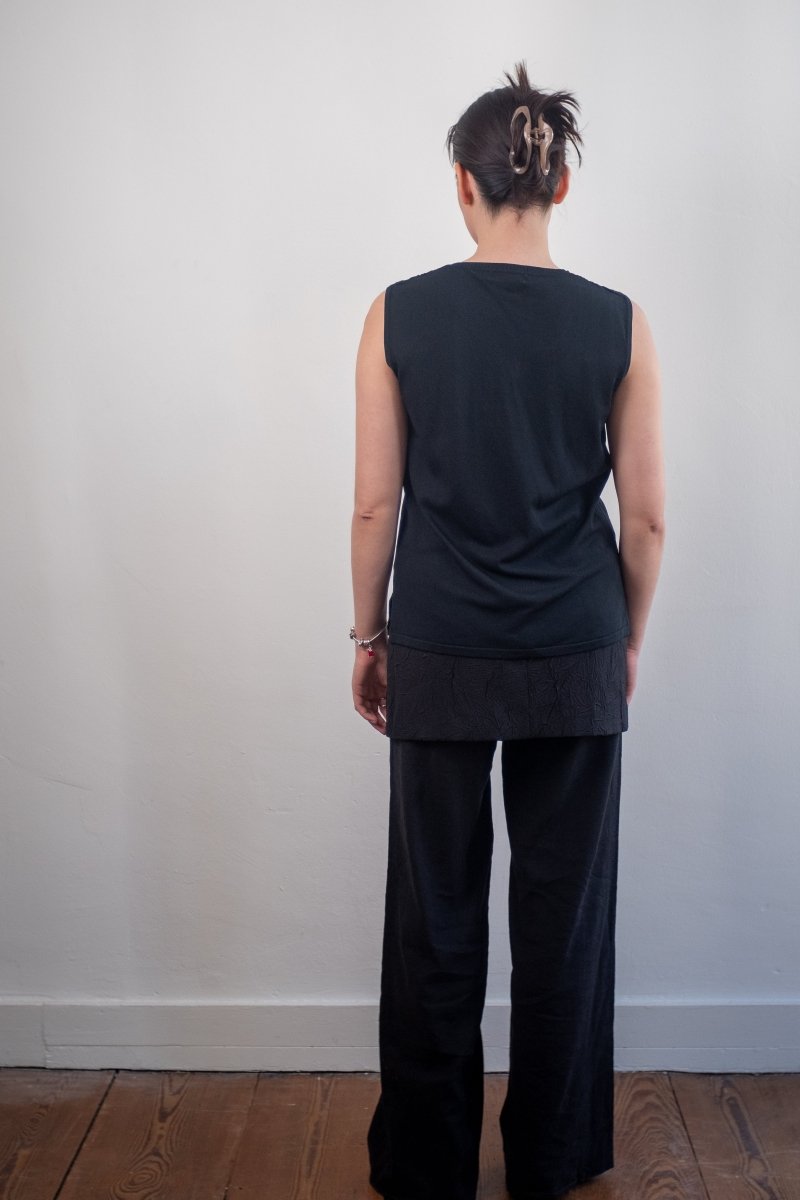 Black Versace trousers - own it vintageW2273