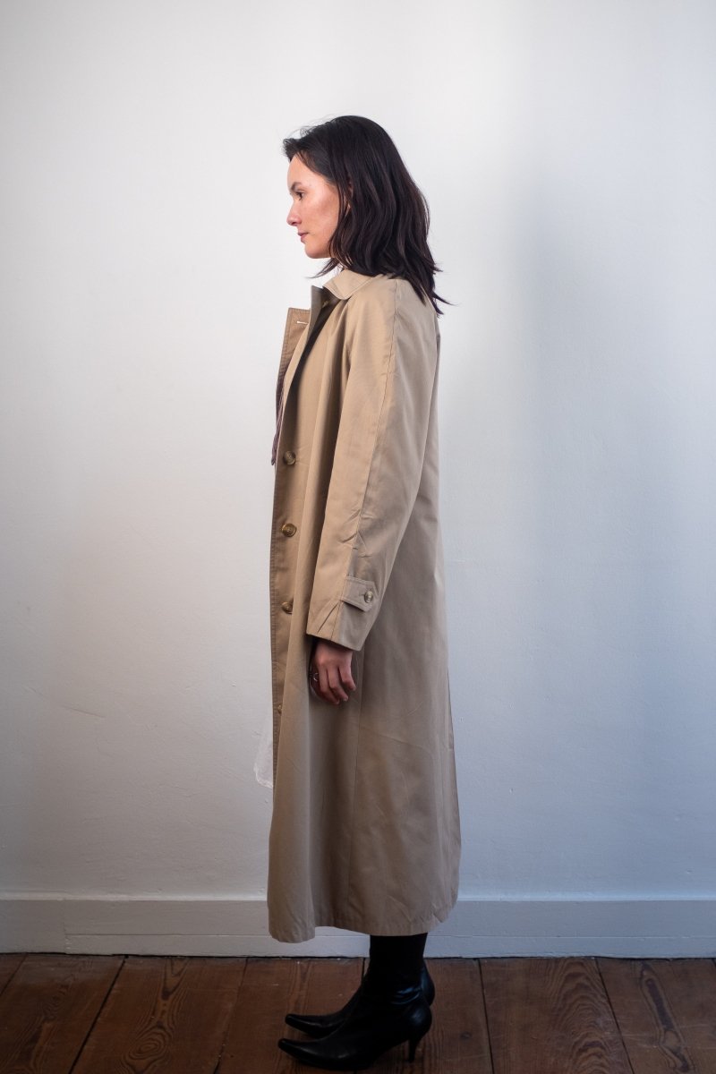 Trench coat - own it vintageW2356