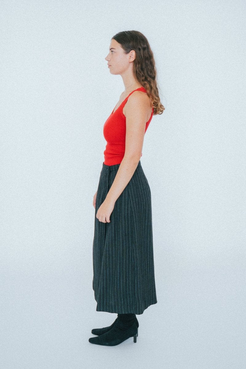 Red tanktop with lace - own it vintage2938