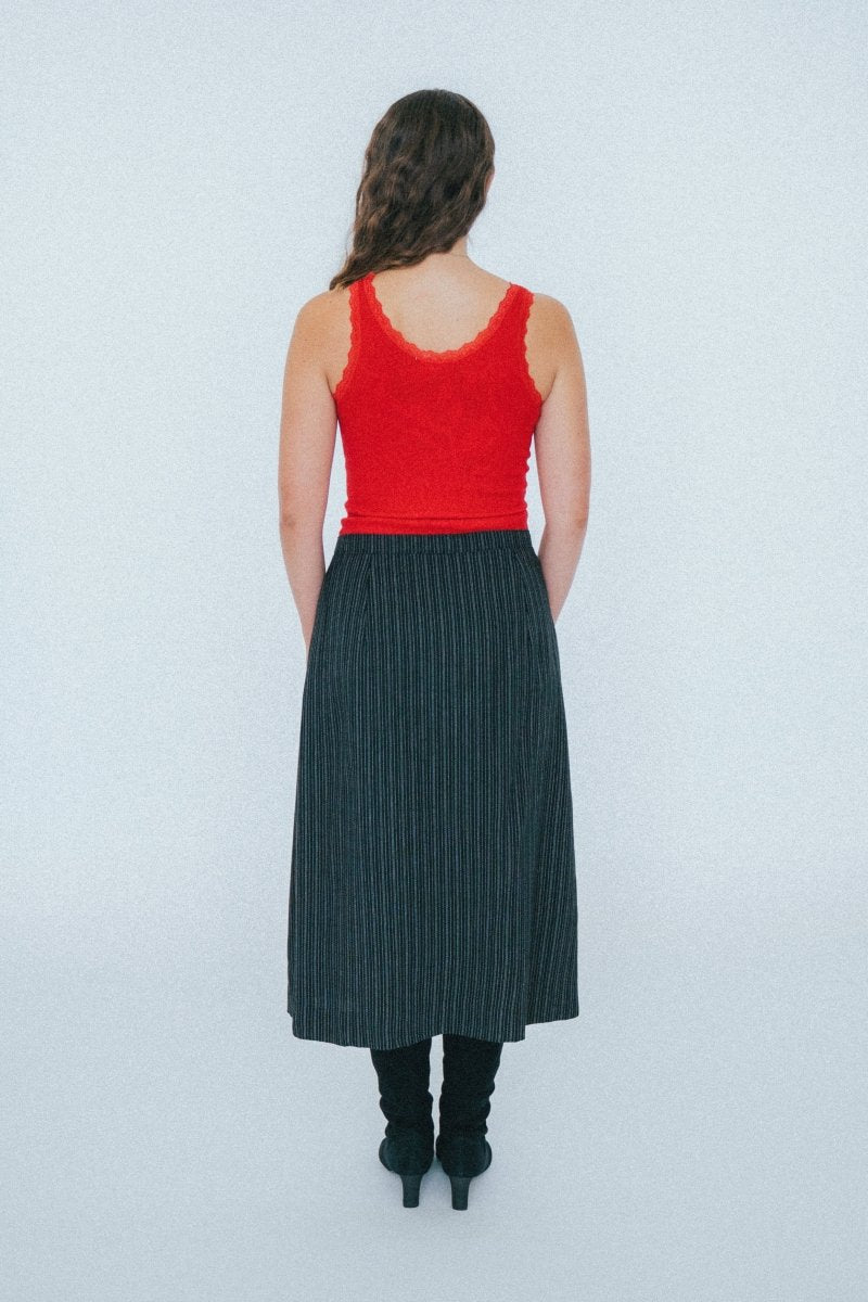 Red tanktop with lace - own it vintage2938